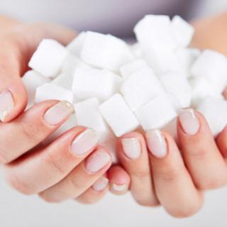 Sugar Detox and Other Natural Health Hacks for SUMMER! Featuring Dr. Roni DeLuz 