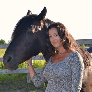 Healing With Horses...literally, with Fotini Chandrika Walton