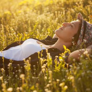 Midlife Mojo- How to Get through the Midlife Crisis and Emerge as Your True Self with Frankie Picasso