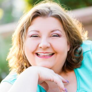Discover the 3 top secrets to help moms attract more money with Luci McMonagle