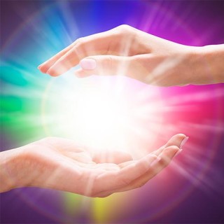 “The healing power of energy” Introduction to Reiki with Luna Star Van Atta 