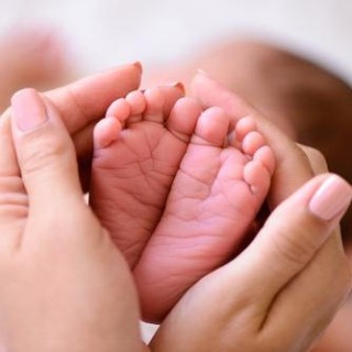 Guest Host Karen Betten: Holistic Midwifery - Love your Birth, Yourself & Your Breath with Midwifery Expert Anne Margolis
