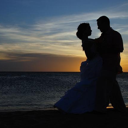 Is it time for Richer Love? This episode is for all of the ladies who are sick of being single. 