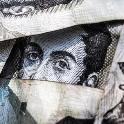 Divorce - The right time to discover and reset your relationship with money 
with special guest Christine Walsh! 

