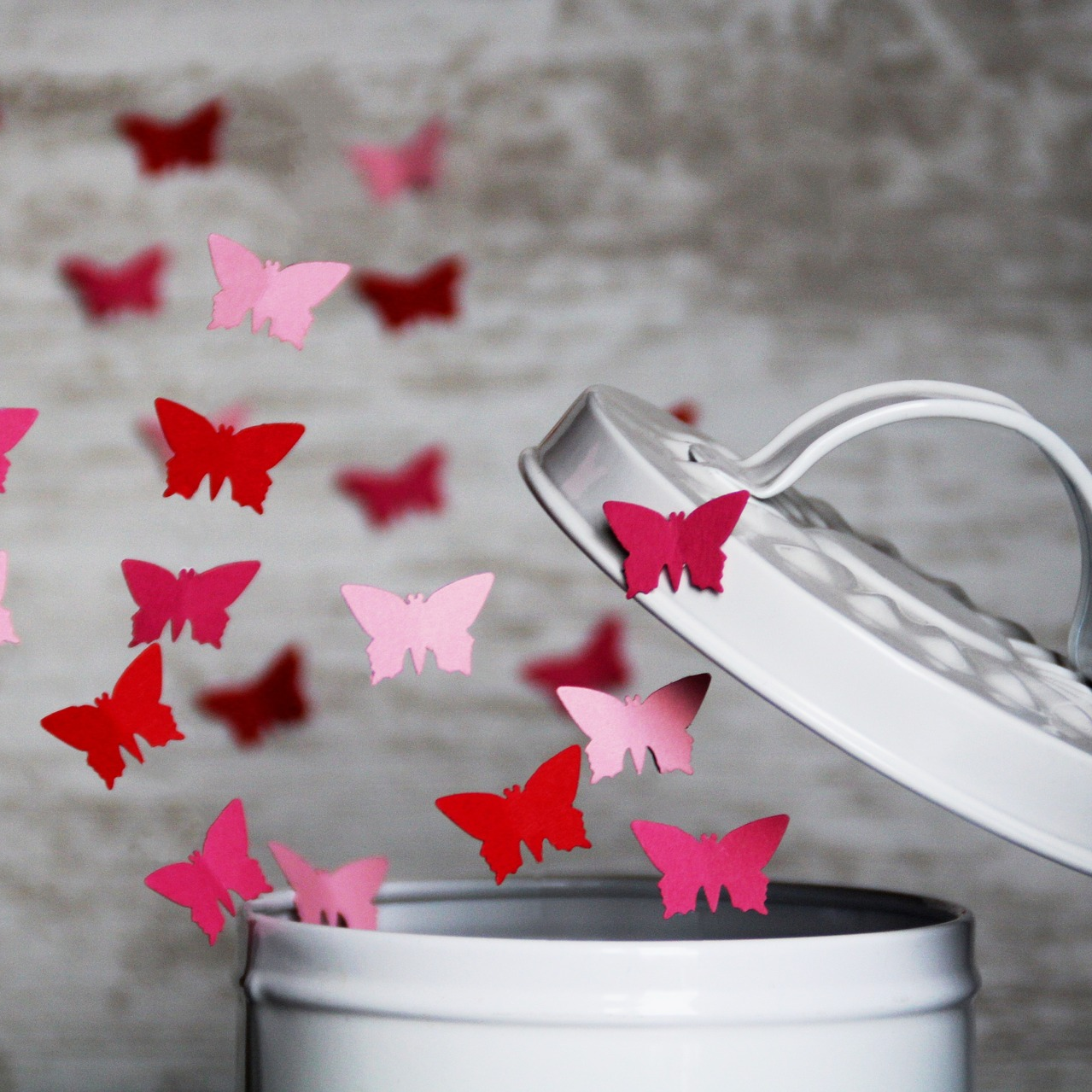 Declutter your life and start enjoying it more!