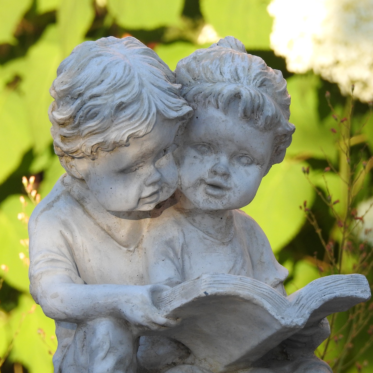 Angel Wisdom:  Making Life Work with The Angel Lady Sue Storm!