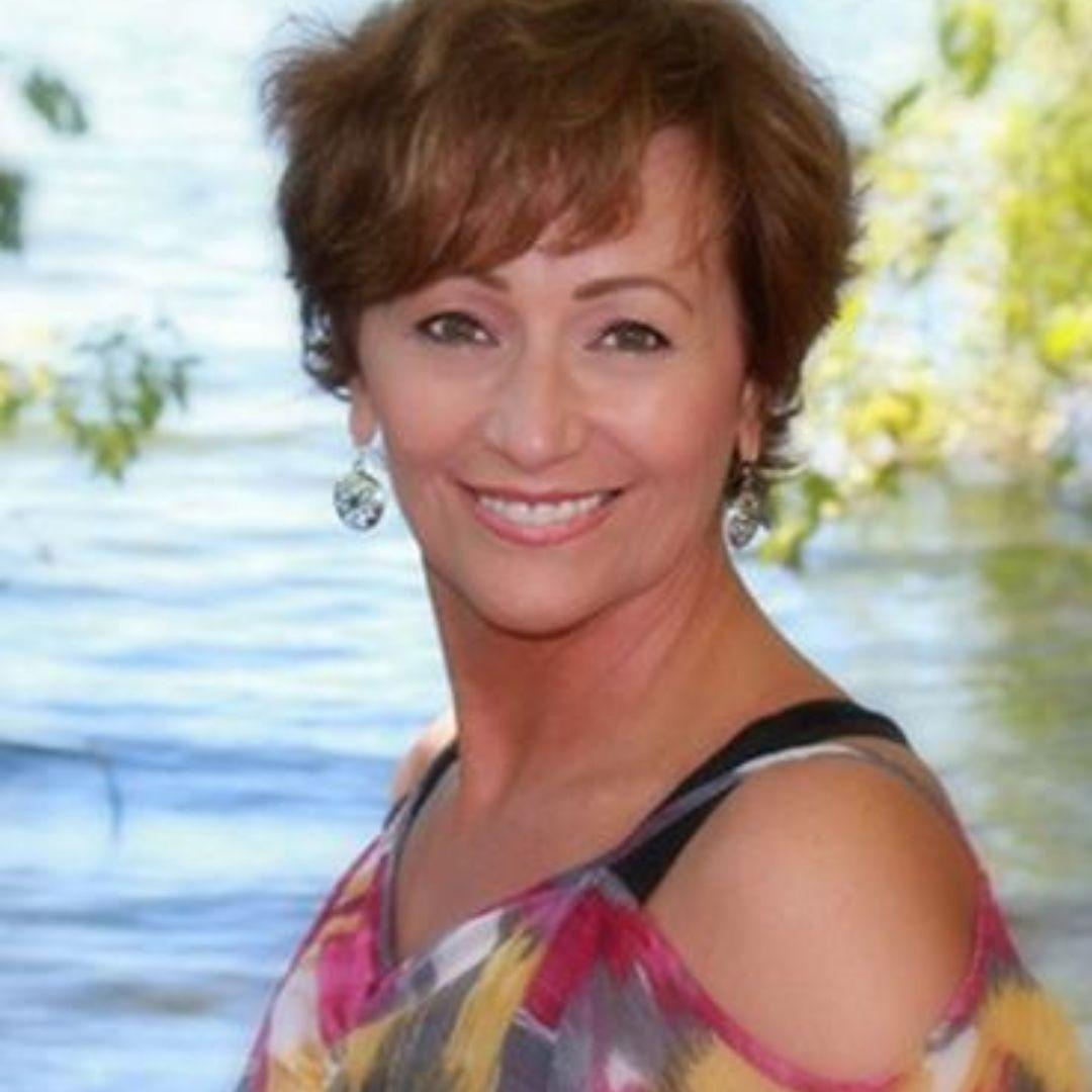 Make a Promise to Yourself. No Negative Self Talk in 2021 with guest host Kornelia Stephanie & Friends