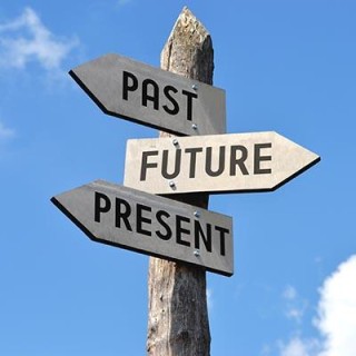 Predicting the Future - perspective from Intuitives
