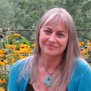 Messages from the Earth and Stars with Guest Anyaa McAndrew