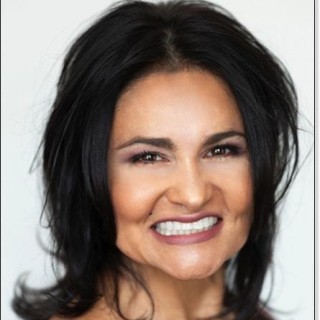 Astrological Healing & Authenticity with Lisa Tahir