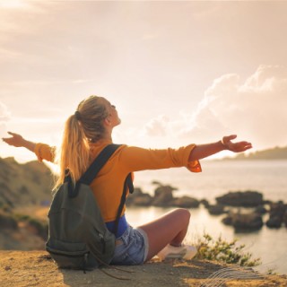 Trauma and Addiction with Lindsay Hutchison