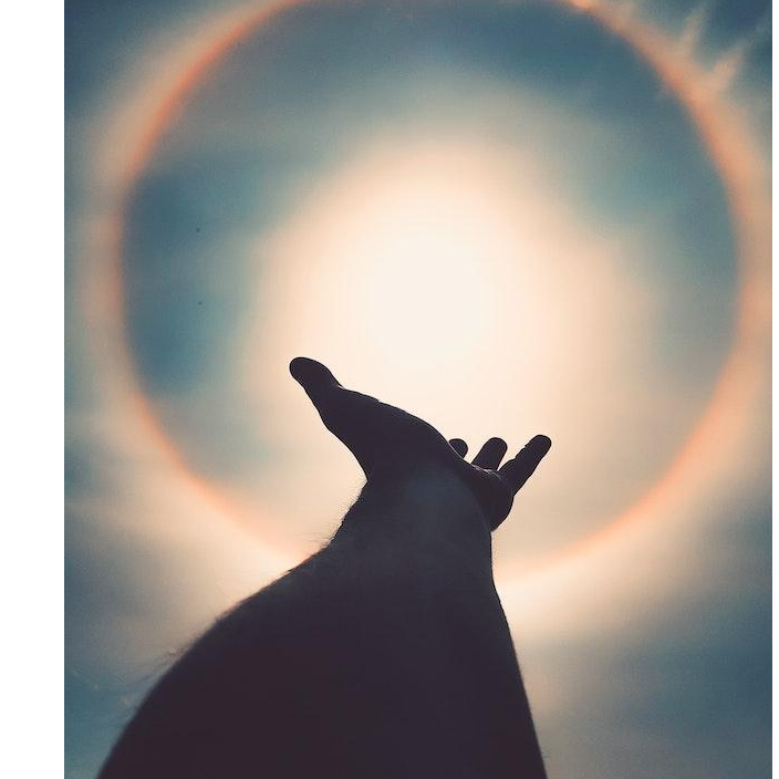 Divine Channel and Light Bringer Pam Bright  with Messages for Humanity