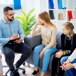 Parenting in Recovery with Tricia Kostin & Jamie Carvalho of Cairn Psychotherapy