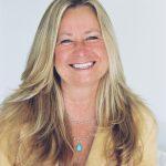 Auras, Parallel Lives, & the Quantum Field with Pamala Oslie