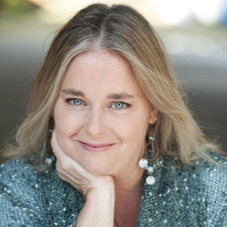 Guest Kathryn Hudson and I talk about cultivating natural forces, Findhorn, crystals, and more