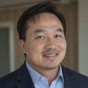 Tam Tran Headshot