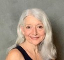 Kim Sleno Headshot