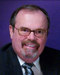  Earl Mills 
