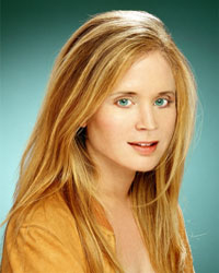  Vicky Oliver 