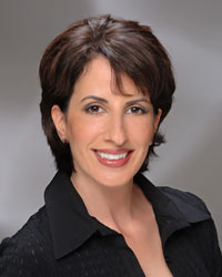  Julie Farha 