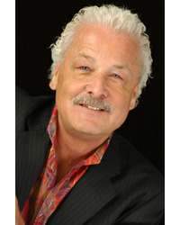 Dr. Dick Versendaal 