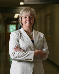 Dr. Bonnie Henry 