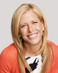  Lucy Danziger 