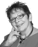  Leslie McIntosh 