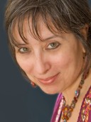  Lynn Serafinn 