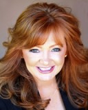 Laura Gisborne 