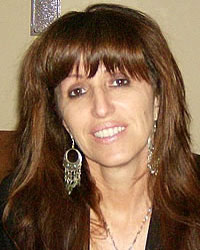  Beth Lynch 