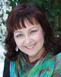  Joanna Powell Colbert 