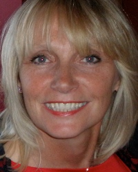  Lisa Dorey 