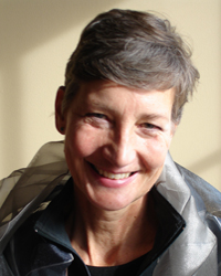  Christine Hemp 