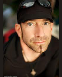  Jamie Janover 