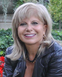  Micheline Nader 