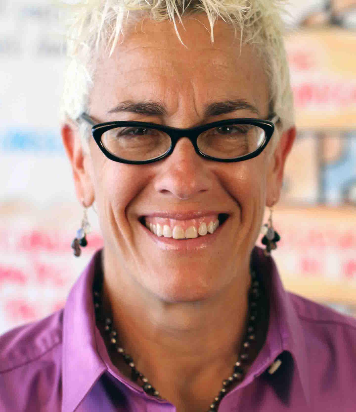  Patti Dobrowolski 