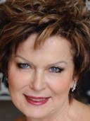  Sara Traub 