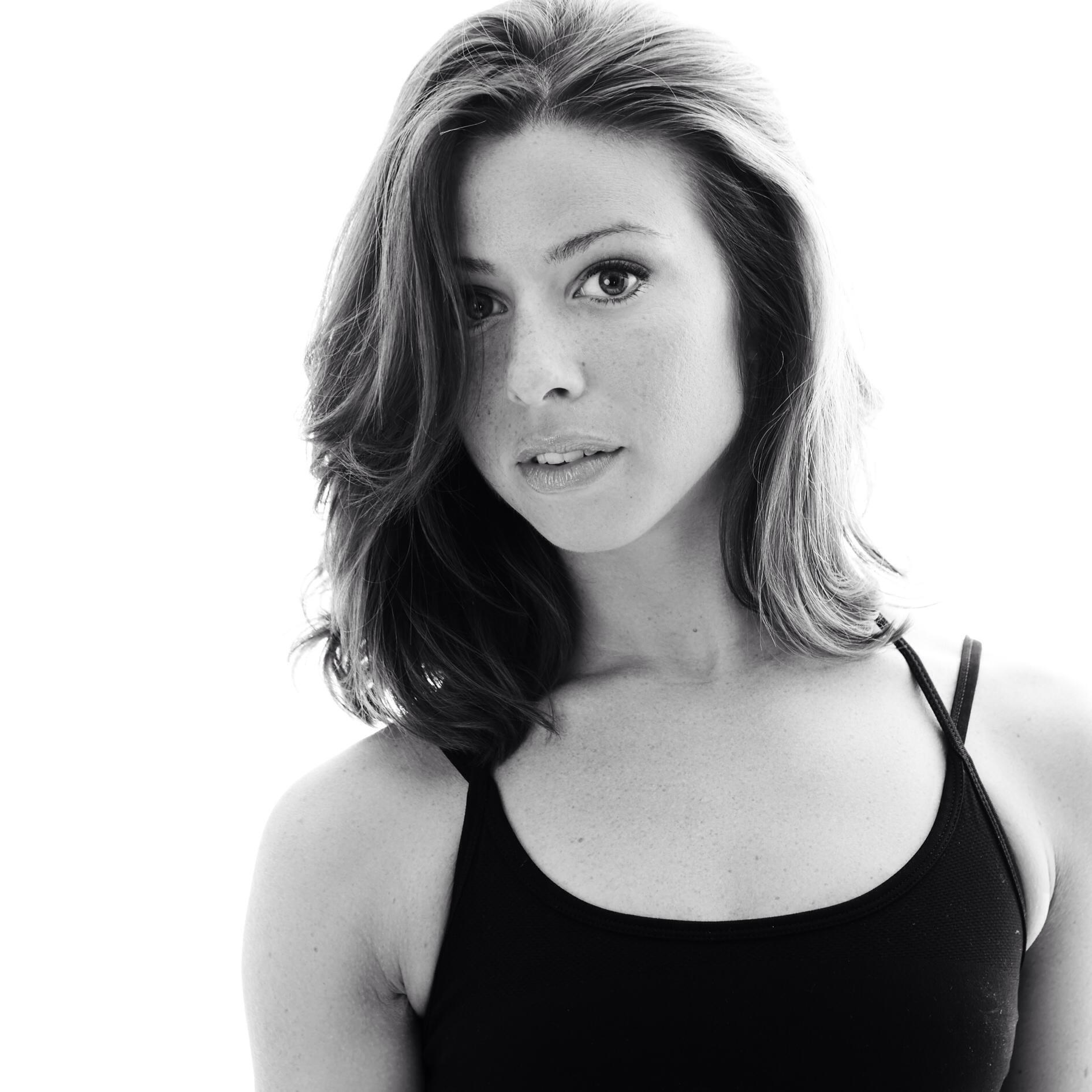  Laura Henry 