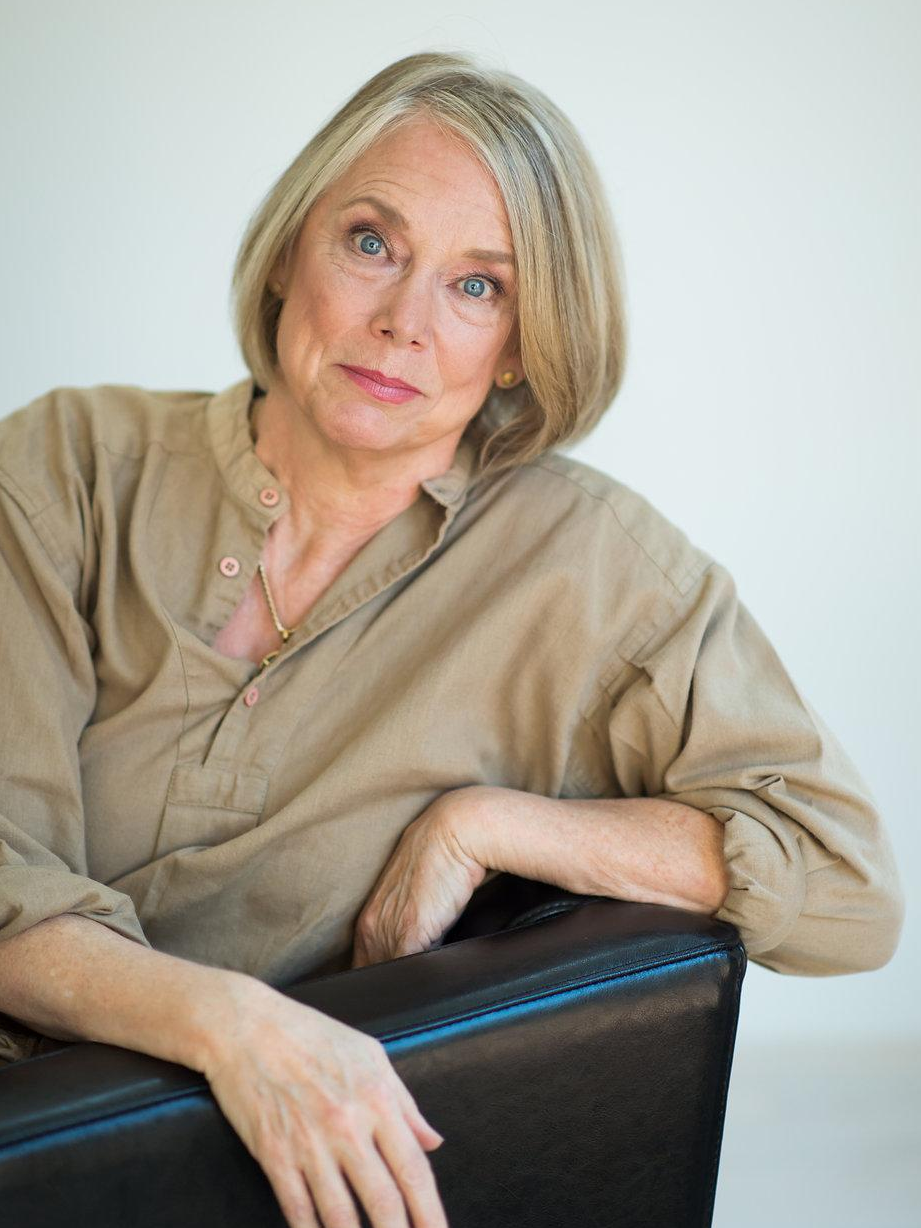  Mary Marony 