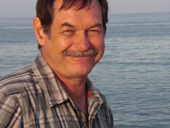 Dr. Ray Mazon