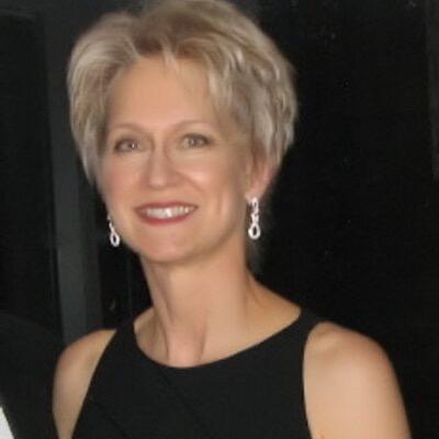 Leslie  Hocker