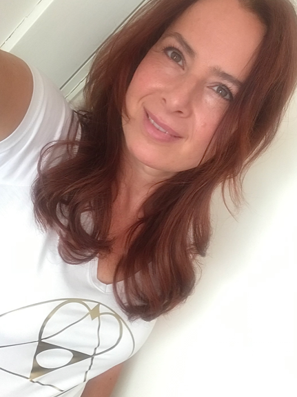 Dr. Judit Povall