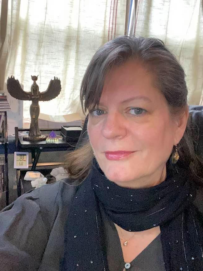Dr. Eilis Philpott