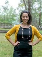 Beth Santos