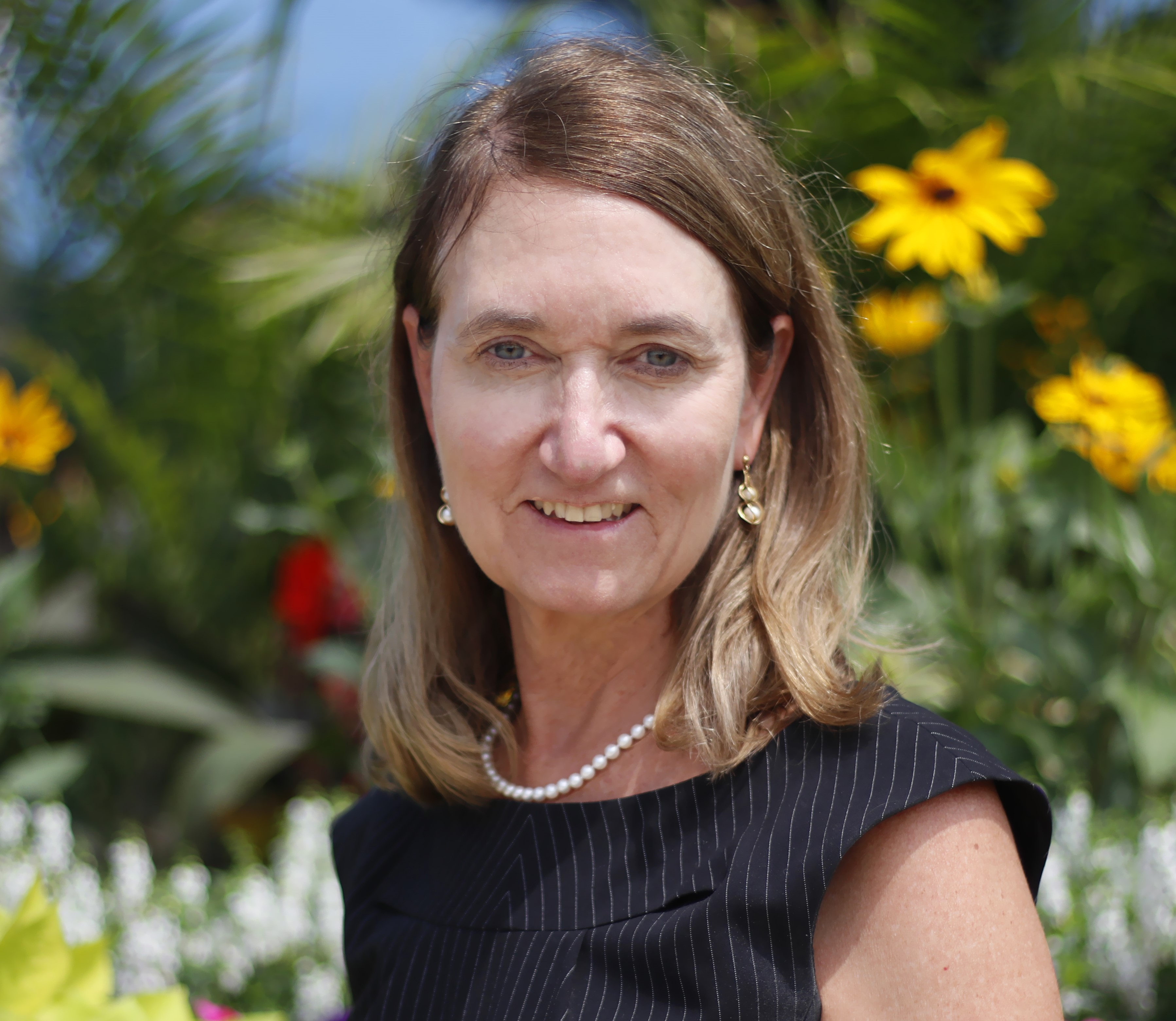 Dr. Victoria Mondloch