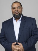 Coach Edmond Bradley