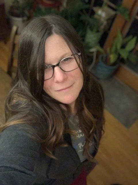 899B3C9F 43F6 4F5B BAF5 1252343EAB7C 1 105 c